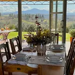 La Casina Della Quercia, Your Tuscan Oak Tree House