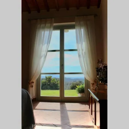 La Casina Della Quercia, Your Tuscan Oak Tree House Вилла *